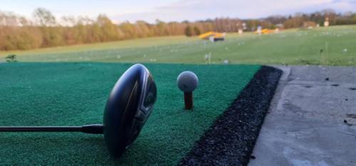 Garforth-driving-range-and-store